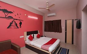 Oyo 6274 Hotel Janaki Residency