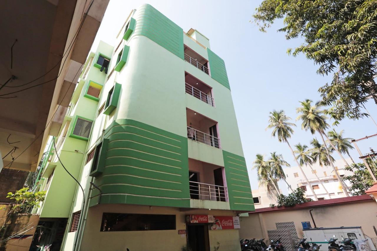 Oyo 6274 Hotel Janaki Residency Puri Exterior photo