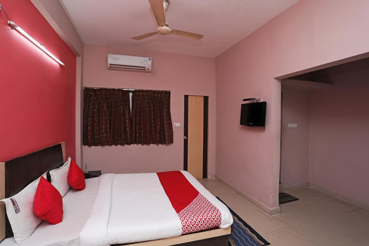 Oyo 6274 Hotel Janaki Residency Puri Exterior photo
