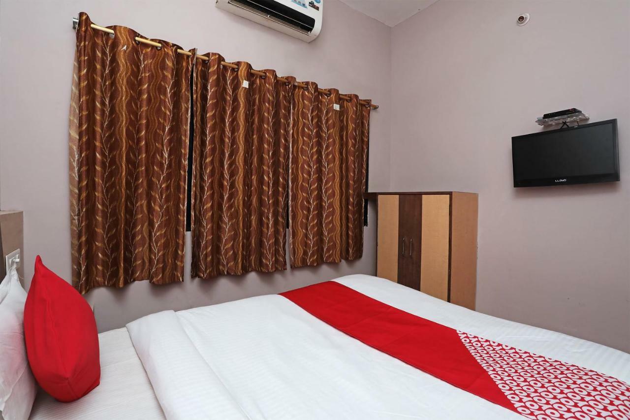 Oyo 6274 Hotel Janaki Residency Puri Exterior photo